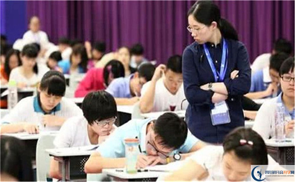 2023年成都市郫縣二中最新招生計劃是什么，有何變化？