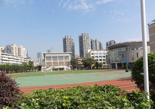 四川大學附屬中學2019年班級設置