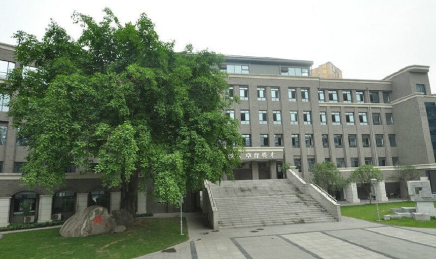 成都樹德中學(xué)校園環(huán)境怎么樣？
