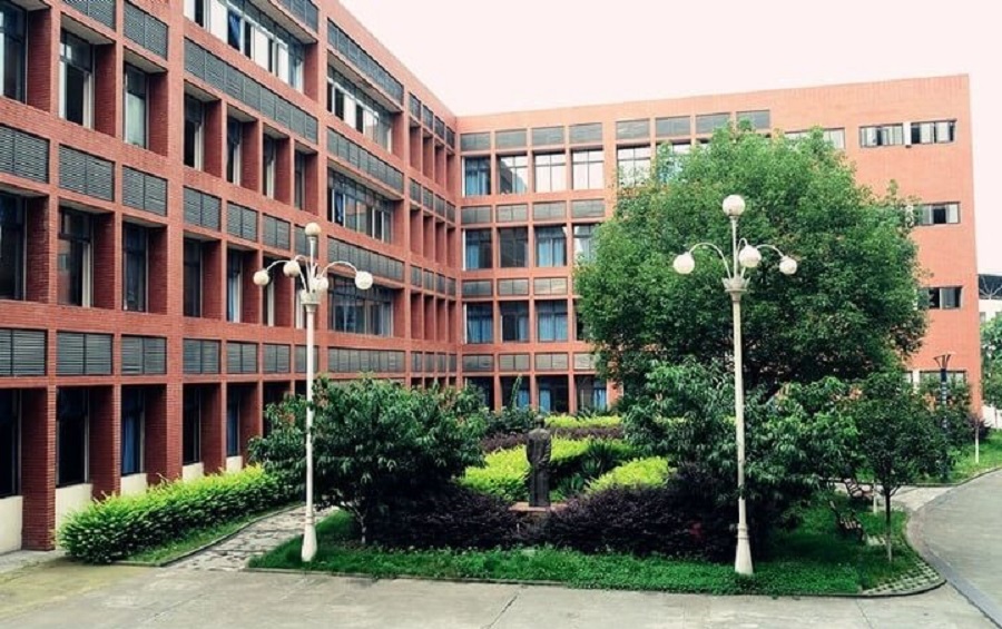 江油一中地址在哪兒？