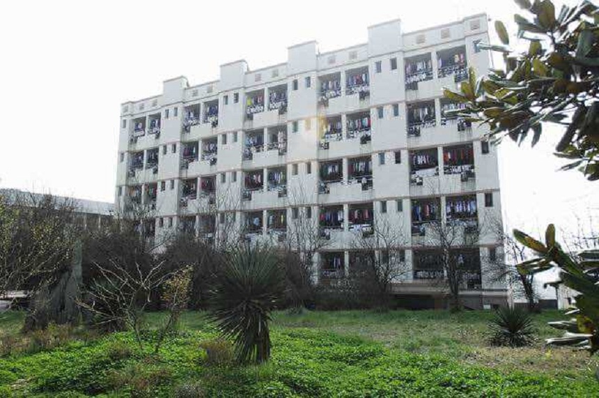 伍隍中學(xué)校園環(huán)境好嗎？