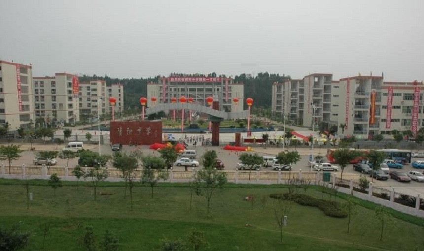 資陽中學環(huán)境好不好？
