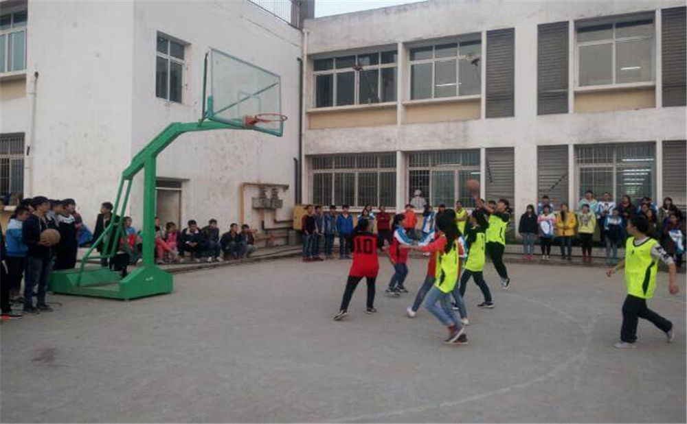 巴中市第五中學(xué)詳細(xì)地址在什么地方？