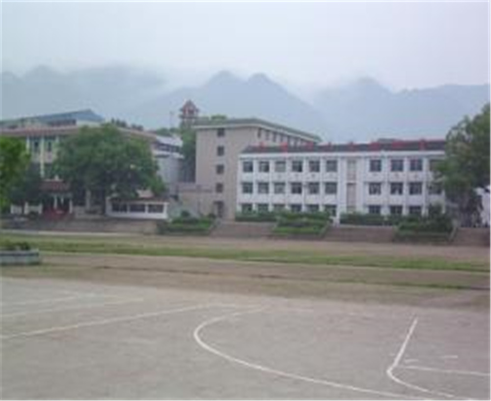 大竹縣文星中學(xué)學(xué)校環(huán)境怎么樣？
