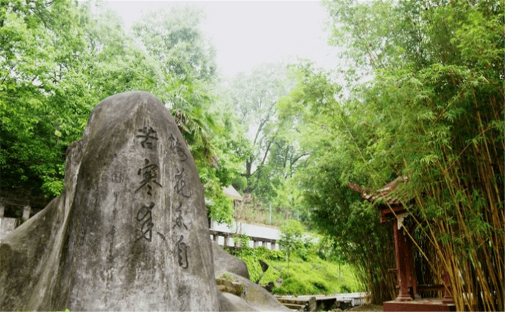 資中球溪高級中學學校環(huán)境怎么樣？