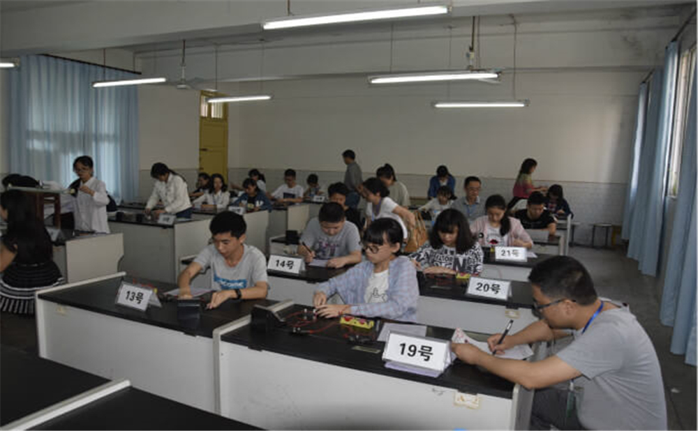 內(nèi)江第三中學(xué)學(xué)校環(huán)境怎么樣？