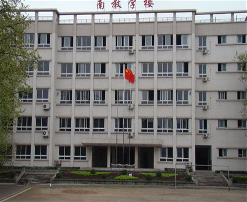 達(dá)州鐵路中學(xué)學(xué)校詳細(xì)地址在什么地方？