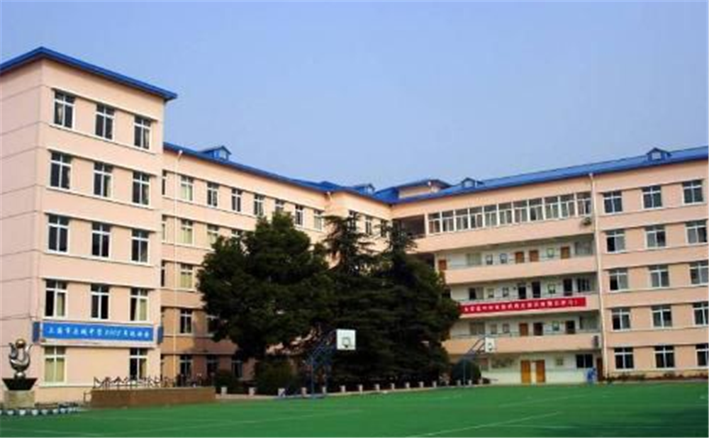 閬中市水觀中學(xué)學(xué)校環(huán)境怎么樣？