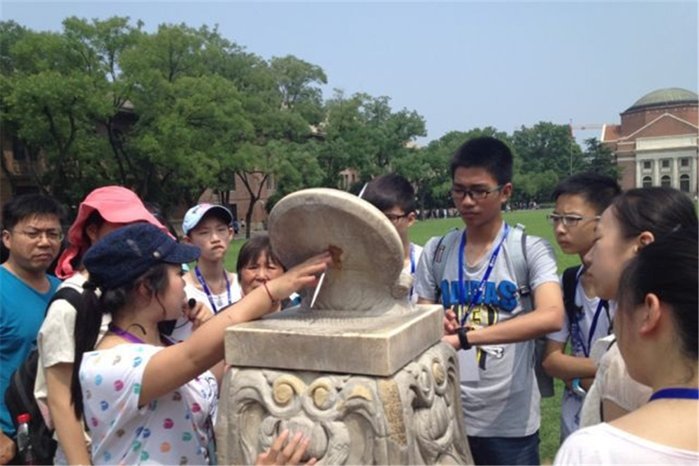 成都七中嘉祥外國(guó)語(yǔ)學(xué)校怎么樣？