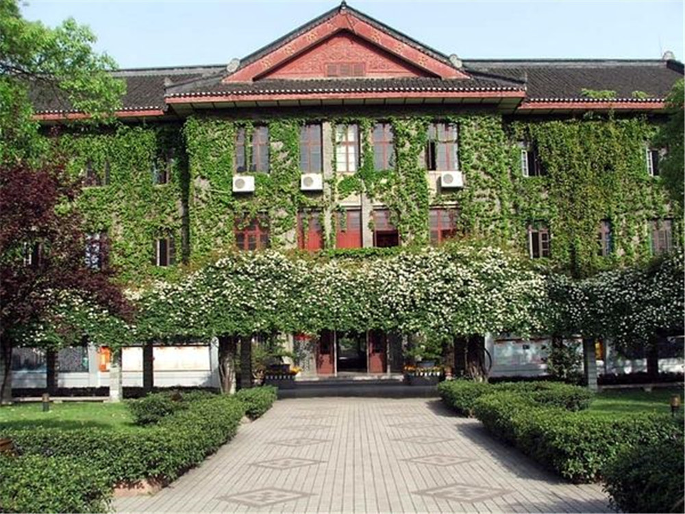 成都市田家炳中學(xué)的升學(xué)率怎么樣？