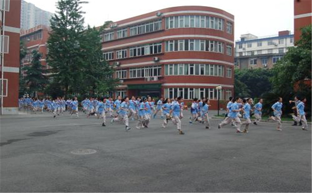 北師大成都實驗中學(xué)校2020年的錄取分?jǐn)?shù)是多少？