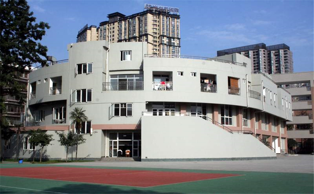 成都市鹽道街中學的老師怎么樣？