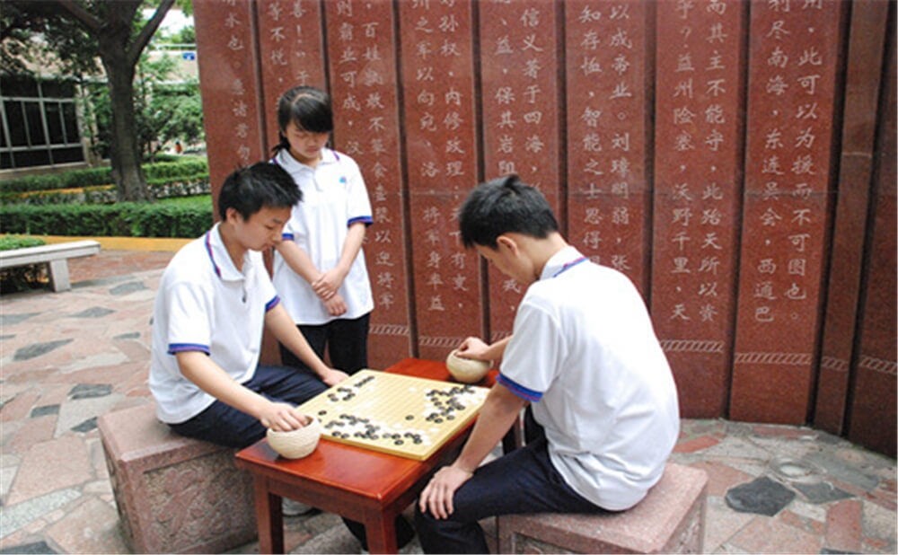 武侯高級(jí)中學(xué)的高考升學(xué)率是多少？