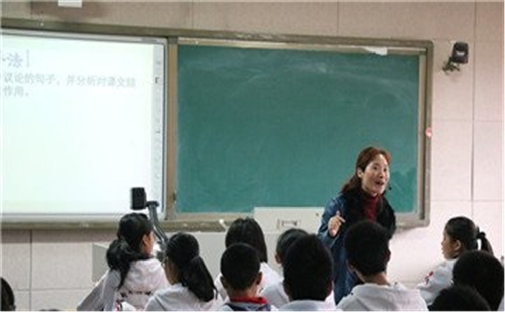 成都實驗中學(xué)去年的錄取分數(shù)線是多少？