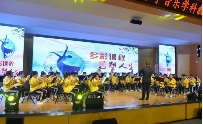 雙流藝體中學(xué)近三年的錄取分?jǐn)?shù)線(xiàn)是多少？