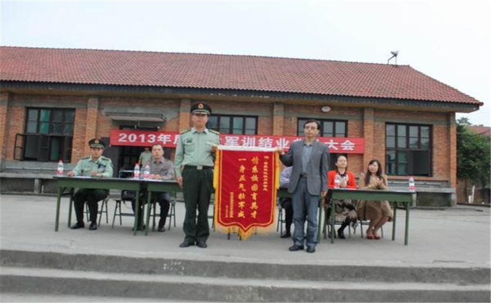 大邑縣實驗中學的高中住宿怎么樣？