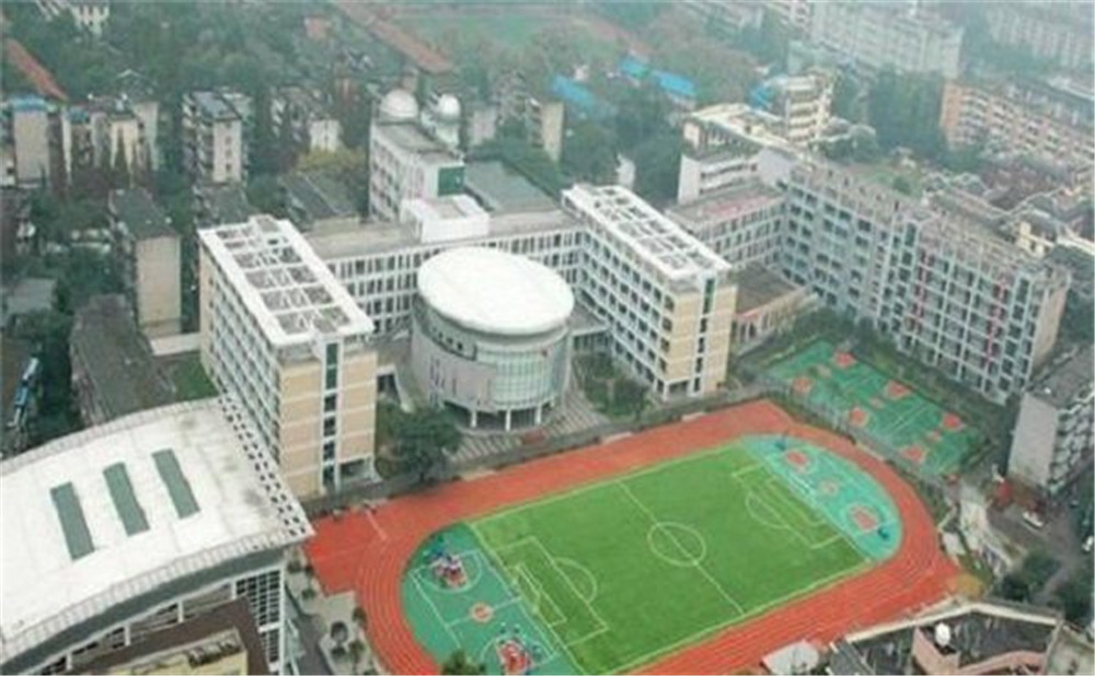 成都十二中（四川大學(xué)附屬中學(xué)）的本科升學(xué)率高不高？