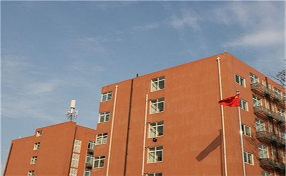 成都實(shí)驗(yàn)中學(xué)高中一年的學(xué)費(fèi)是多少？