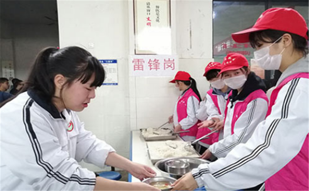 成都市太平中學(xué)的錄取分?jǐn)?shù)是多少？