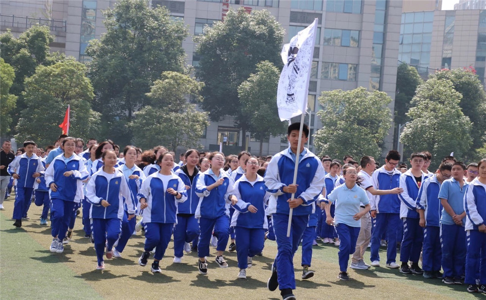 石室天府中學(xué)錄取分?jǐn)?shù)是多少？