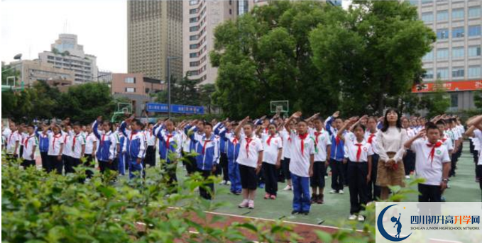 成都市第十七中學(xué)的實驗班怎么樣？