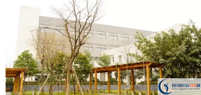 2020石室天府中學初升高的學費是多少？