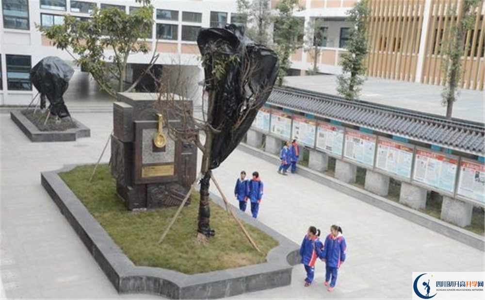 2020年成都石室蜀都中學(xué)的升學(xué)率有多少？