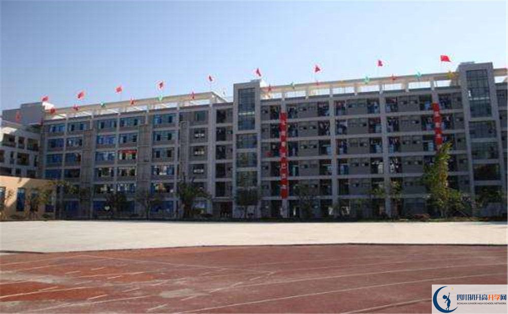 成都十二中（四川大學(xué)附屬中學(xué)）的高中好不好？