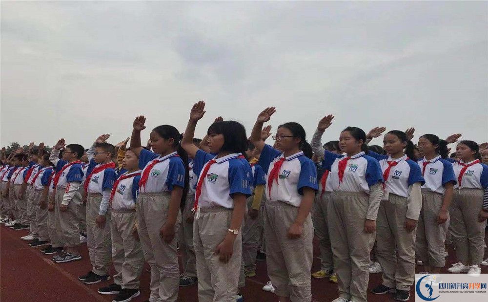 濛陽中學(xué)的老師好不好？