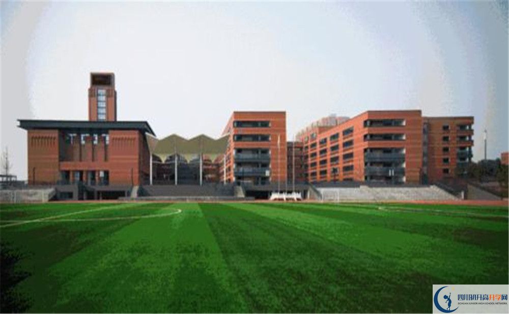 成都實(shí)外新都五龍山學(xué)校的高中住宿好不好？