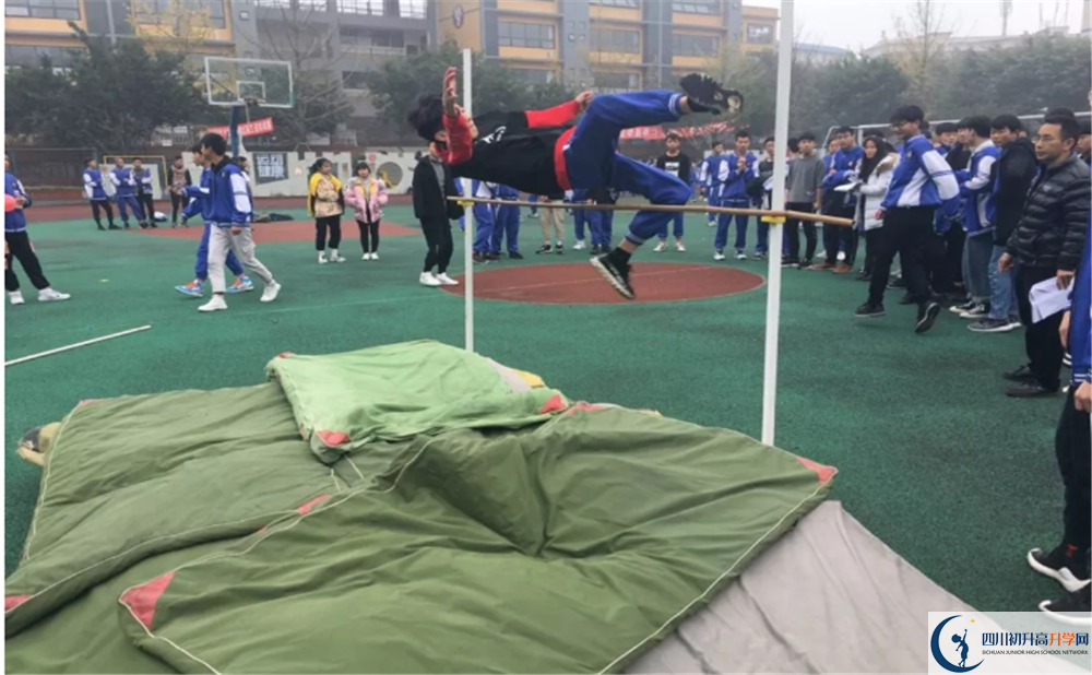 仁壽華達(dá)高中的宿舍好不好？