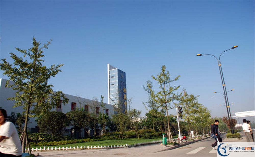 成都樹德中學(xué)中高中歷年來的分數(shù)線是多少？