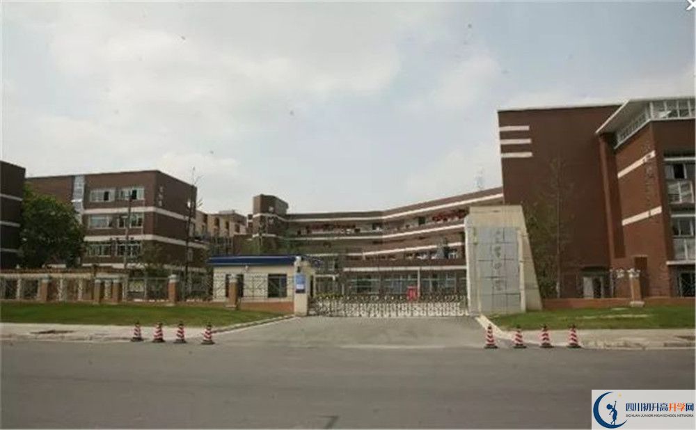 金牛中學(xué)2020年清華北大上人數(shù)是多少？