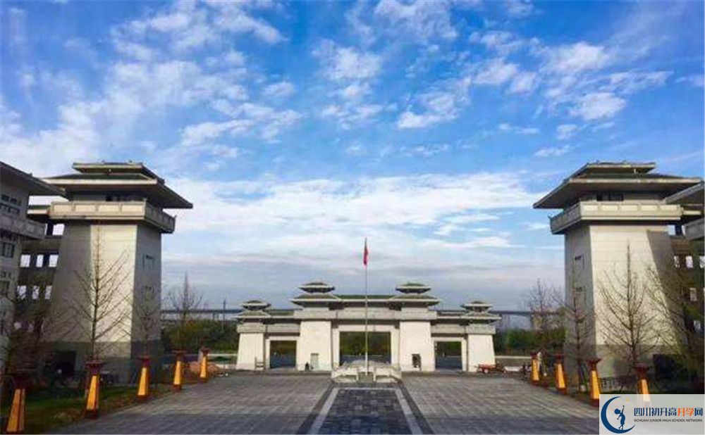 成都石室中學(xué)初升高自主招生錄取線是多少分？