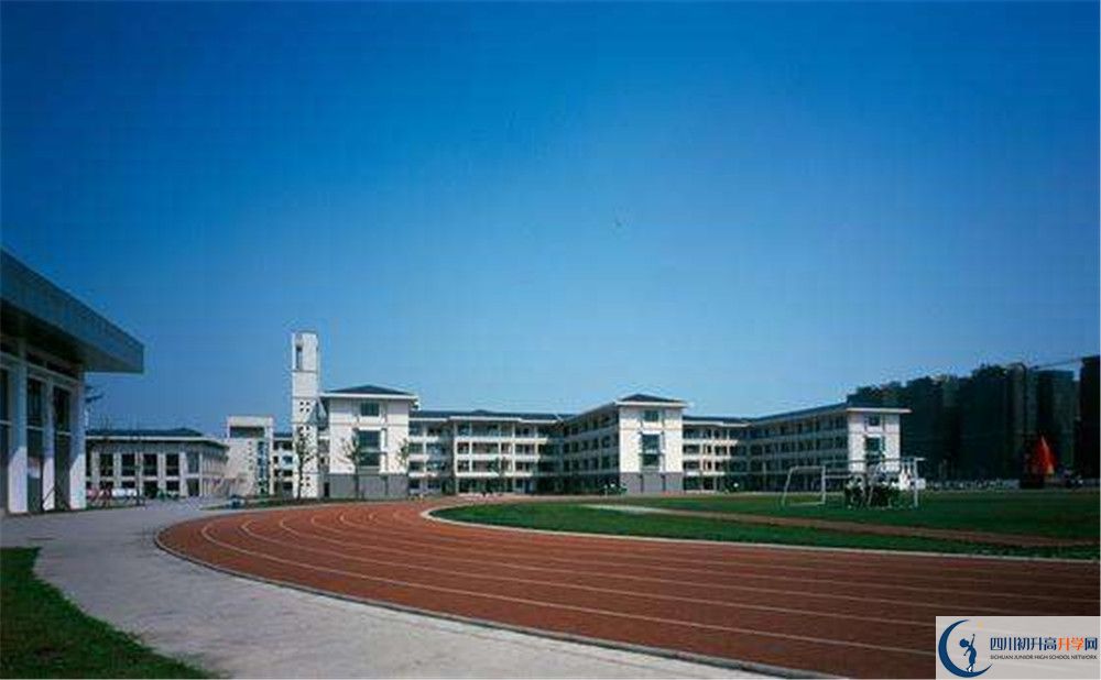 都江堰外國語實(shí)驗(yàn)學(xué)校的高中住宿怎么樣？