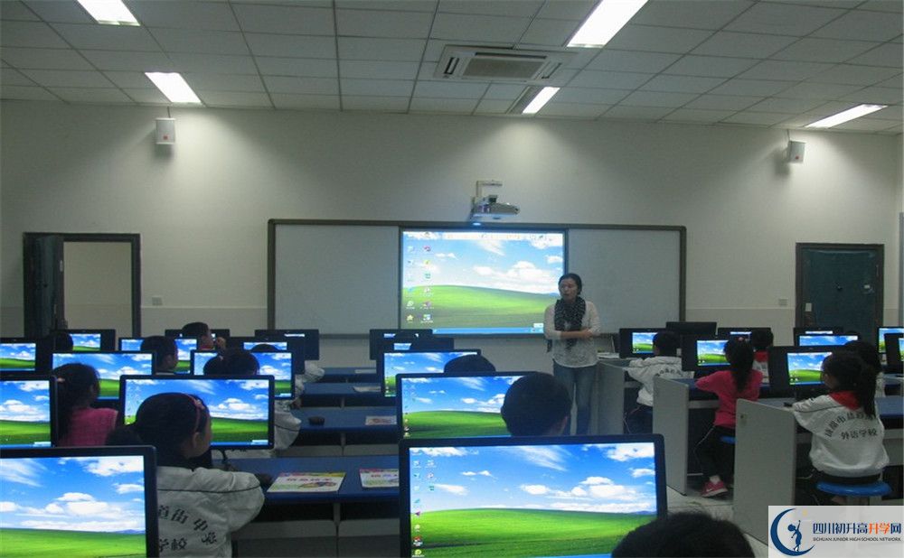 鹽道街外國語學(xué)校2020年高三文綜測試題在哪看？