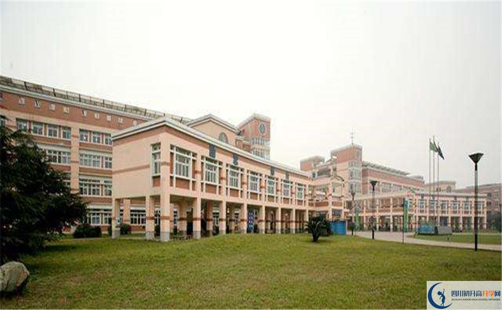 樹(shù)德博瑞實(shí)驗(yàn)學(xué)校高中分班考試難嗎？