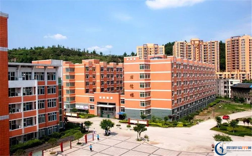 簡(jiǎn)陽(yáng)中學(xué)高中分班考試難嗎？