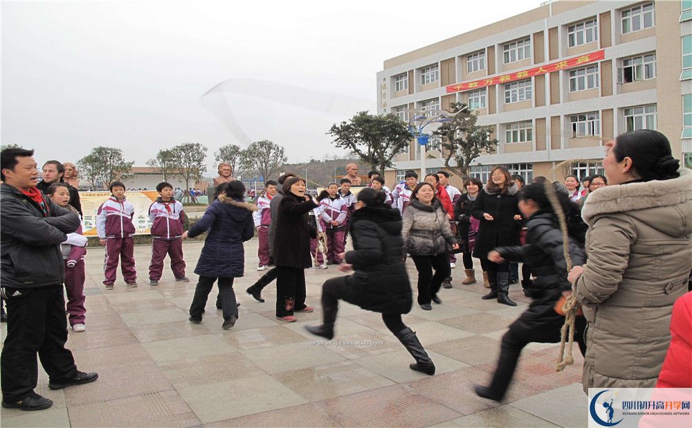 金堂實(shí)驗(yàn)中學(xué)2020屆高三數(shù)學(xué)測(cè)試題在哪看？