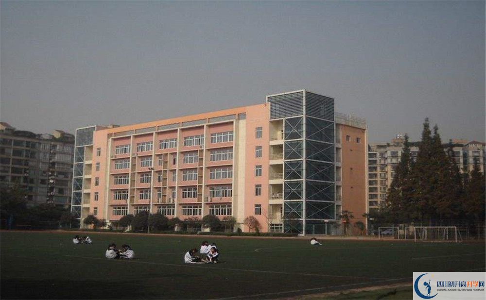 成都十八中2020年高考人數(shù)是多少？