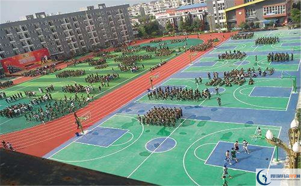 成都鐵路中學(xué)2020年高考人數(shù)是多少？