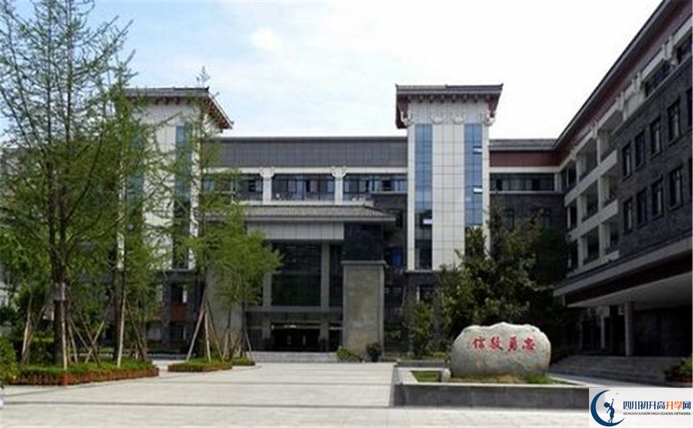 成都市西北中學(xué)2020年高考人數(shù)是多少？