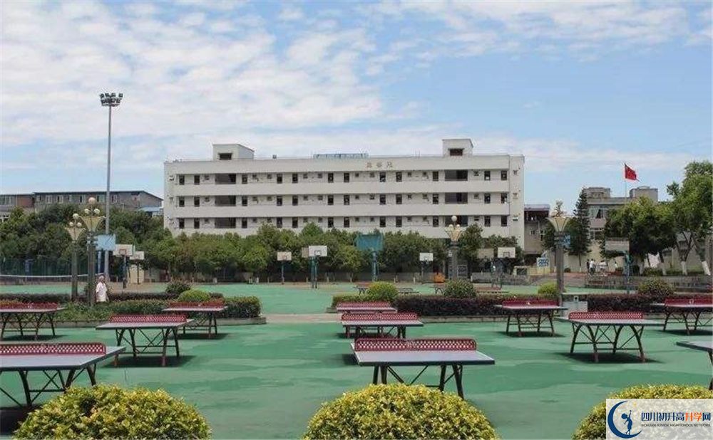 成都市籍田中學(xué)2020年高考人數(shù)是多少？
