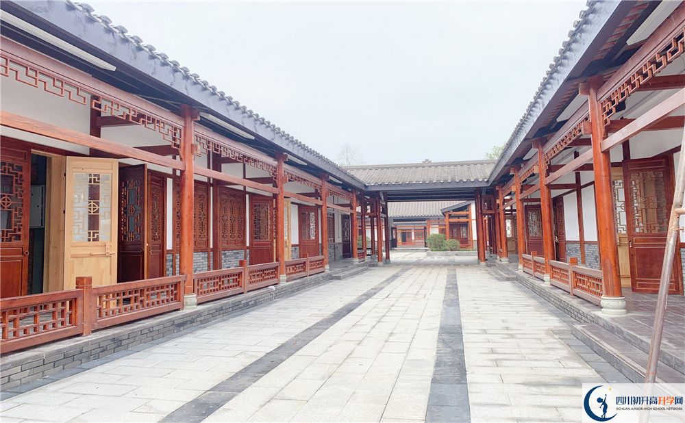 綿實外國語學校2020年錄取分數(shù)線是多少分？